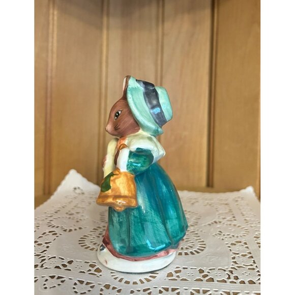 Vintage Schmid Christmas Mouse Figurine Hand-Painted Porcelain Vintage Collectib - Picture 2 of 6